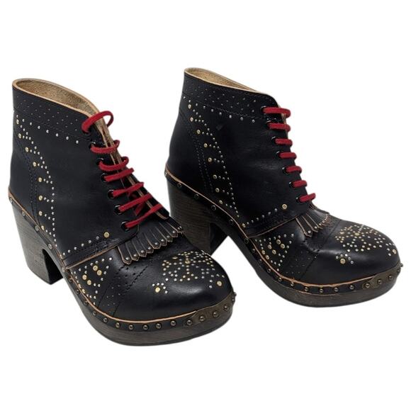 Burberry Black Studded Leather Lace-Up Booties 41 Red Made in Italy Wooden Heel - Picture 3 of 7
